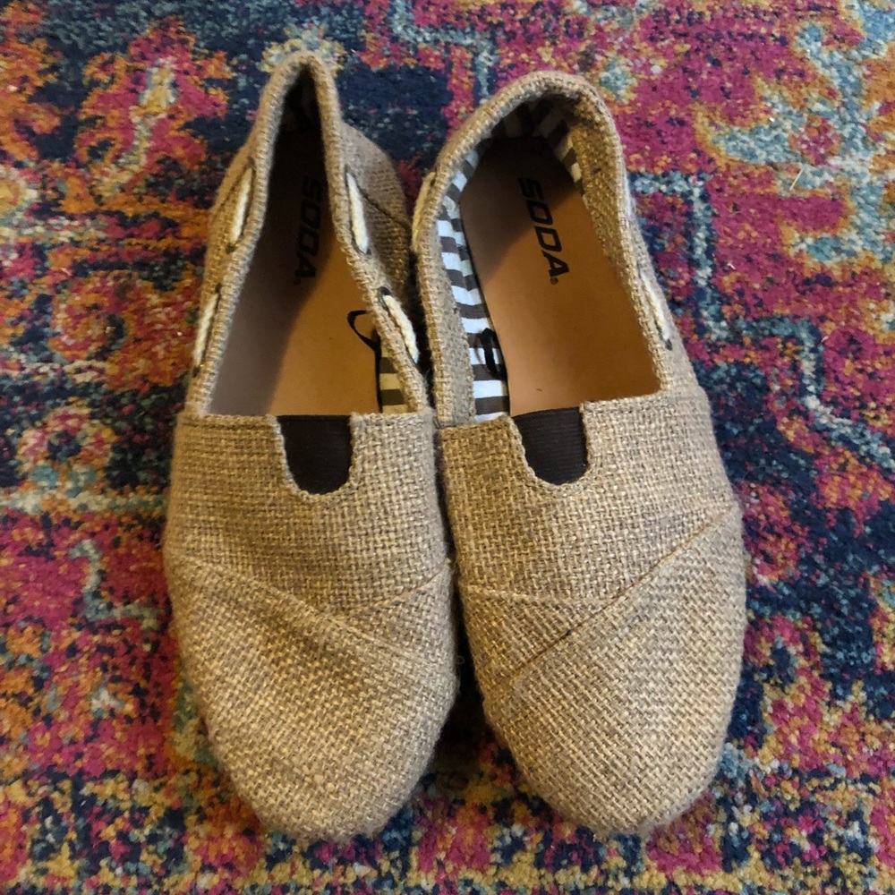 Soda slip on flats size 8